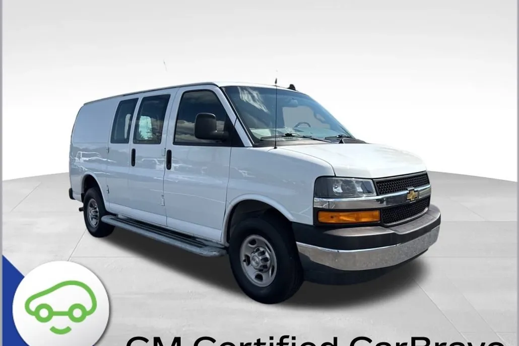 2023 Chevrolet Express Cargo 2500 photo 1