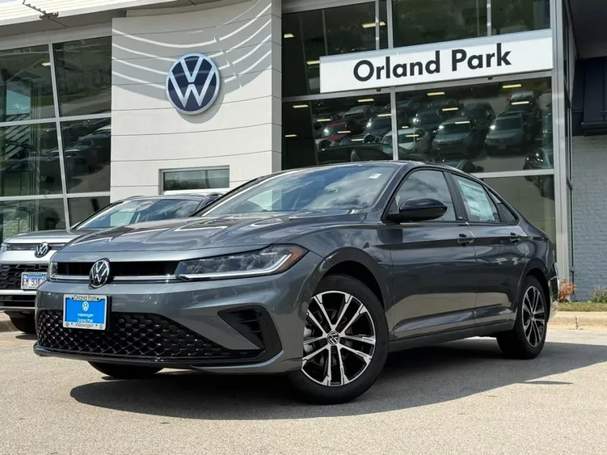 2025 Volkswagen Jetta 1.5T Sport photo 1