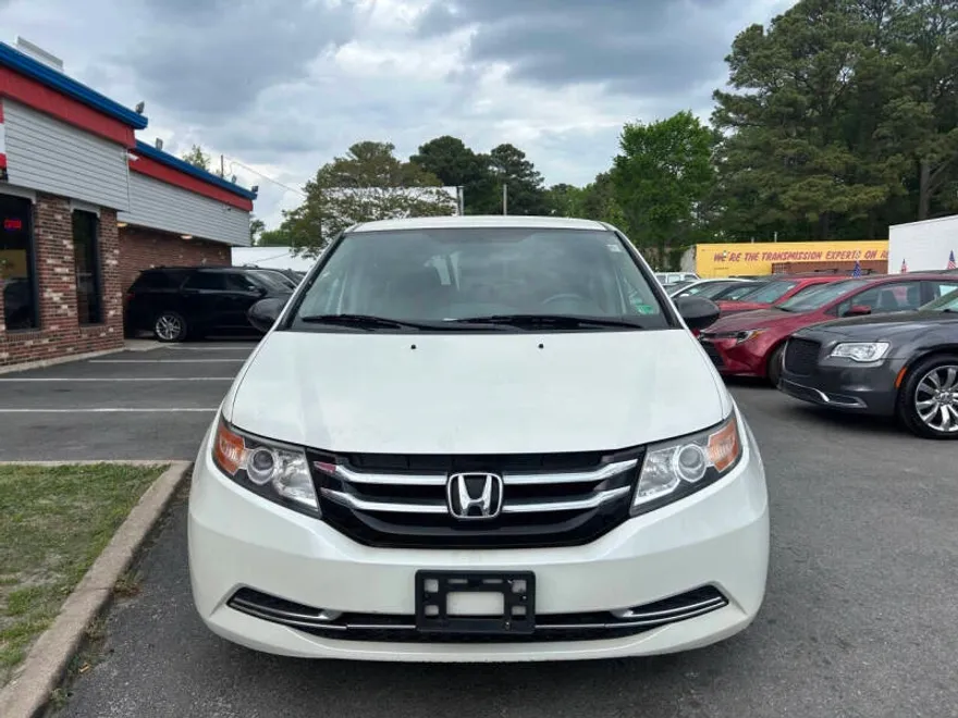 2014 Honda Odyssey LX photo 1