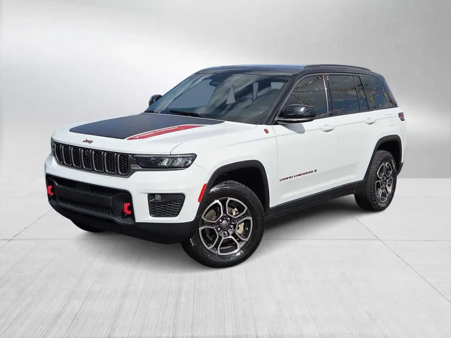 2022 Jeep Grand Cherokee Trailhawk photo 1