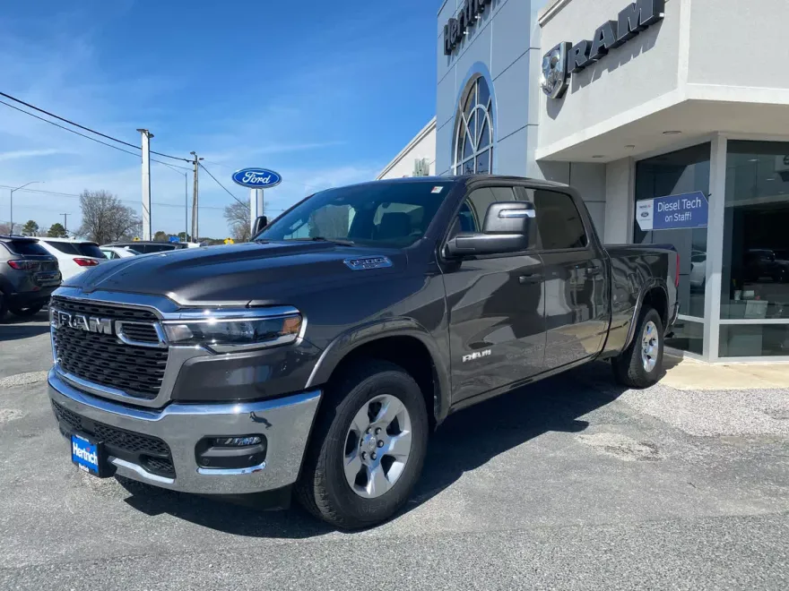 2025 Ram 1500 Big Horn photo 1