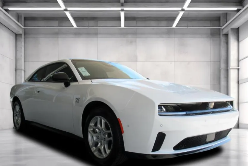 2025 Dodge Charger R/T photo 1