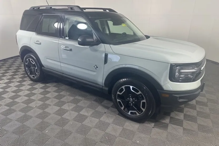 2022 Ford Bronco Sport Outer Banks photo 1