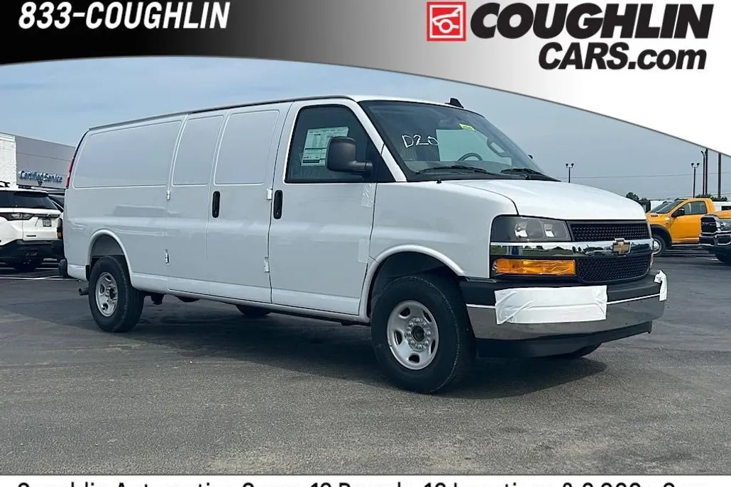 2025 Chevrolet Express Cargo 3500 photo 1