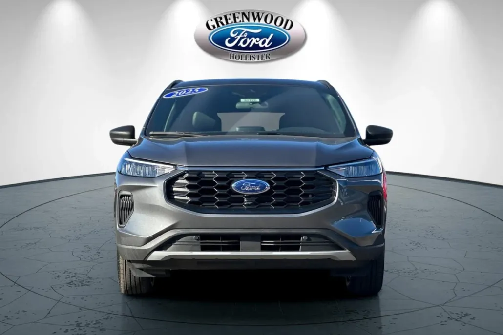 2025 Ford Escape ST-Line photo 1