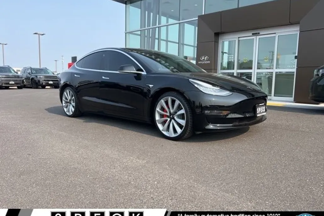 2018 Tesla Model 3 Long Range photo 1