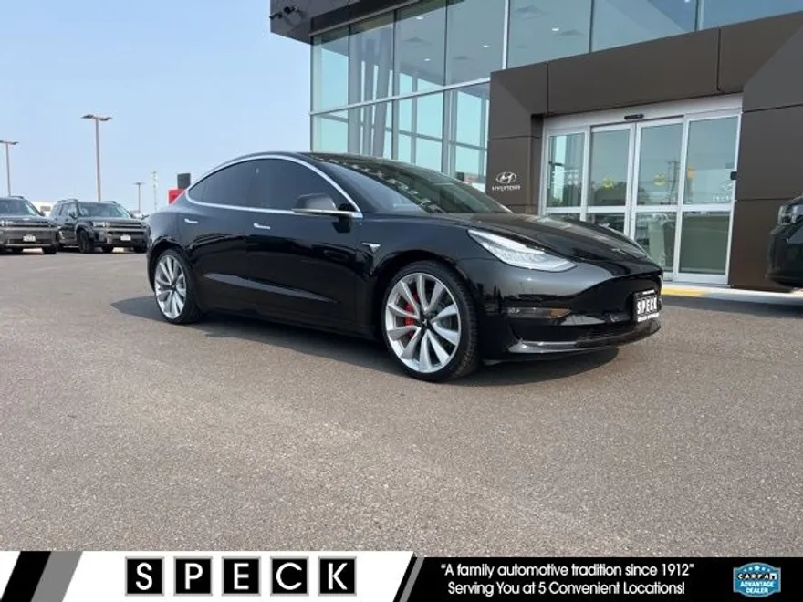 2018 Tesla Model 3 Long Range photo 1