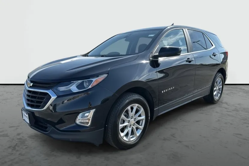 2021 Chevrolet Equinox LT photo 1