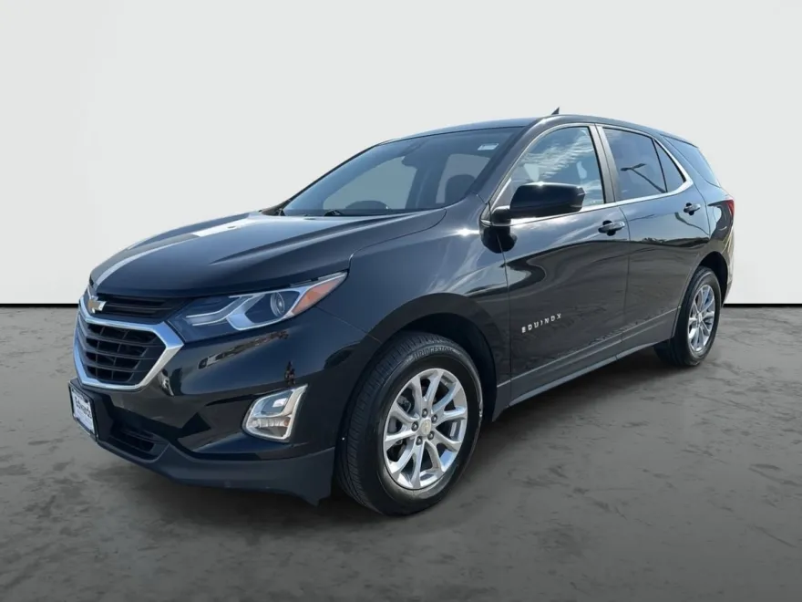 2021 Chevrolet Equinox LT photo 1