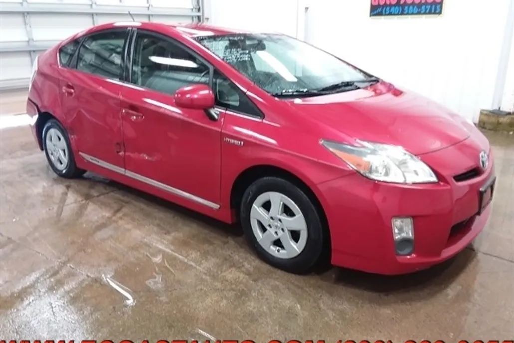 2011 Toyota Prius photo 1