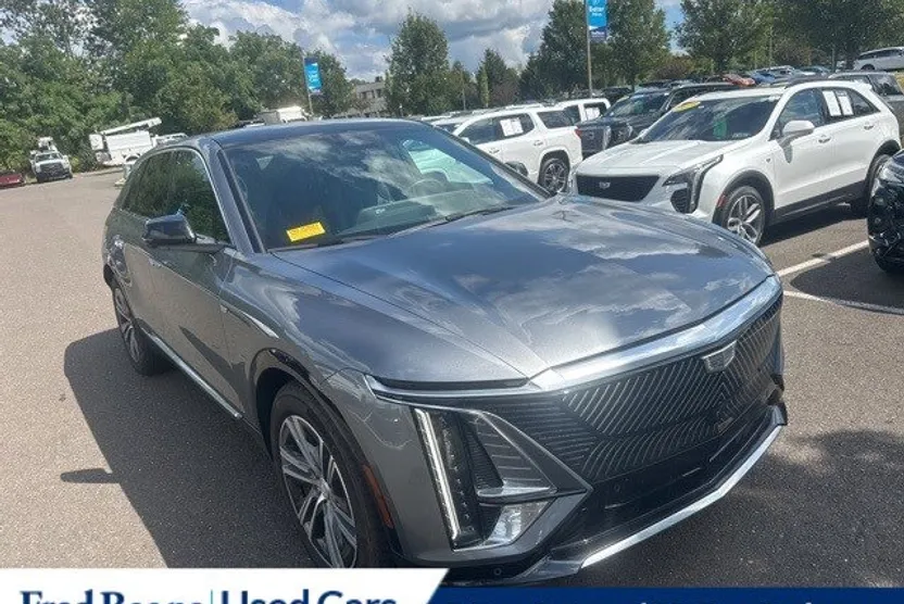 2023 Cadillac Lyriq Luxury photo 1