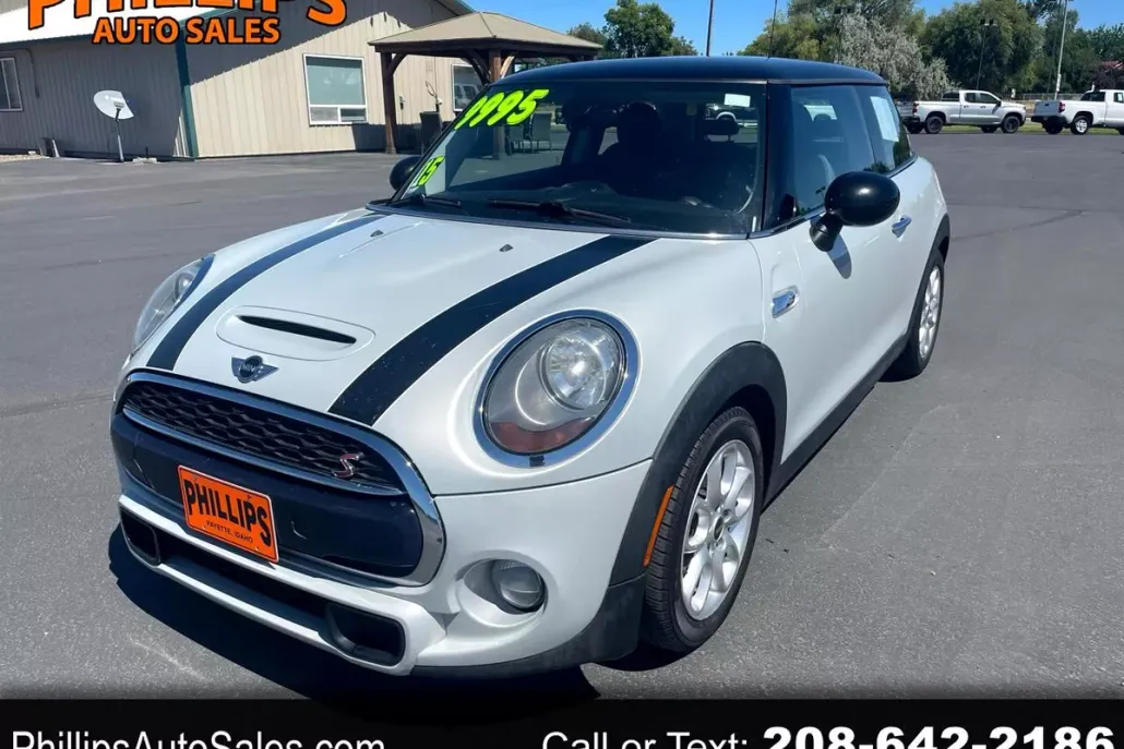 2015 Mini Cooper Hardtop S photo 1