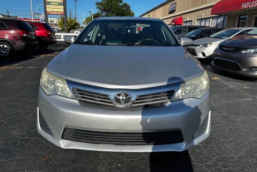 2013 Toyota Camry L photo 1