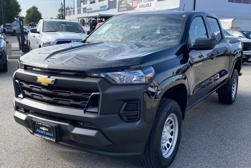 2026 Chevrolet Colorado Work Truck photo 1
