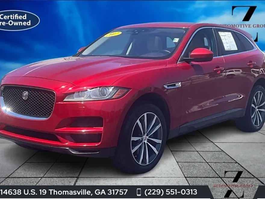 2017 Jaguar F-PACE Prestige photo 1