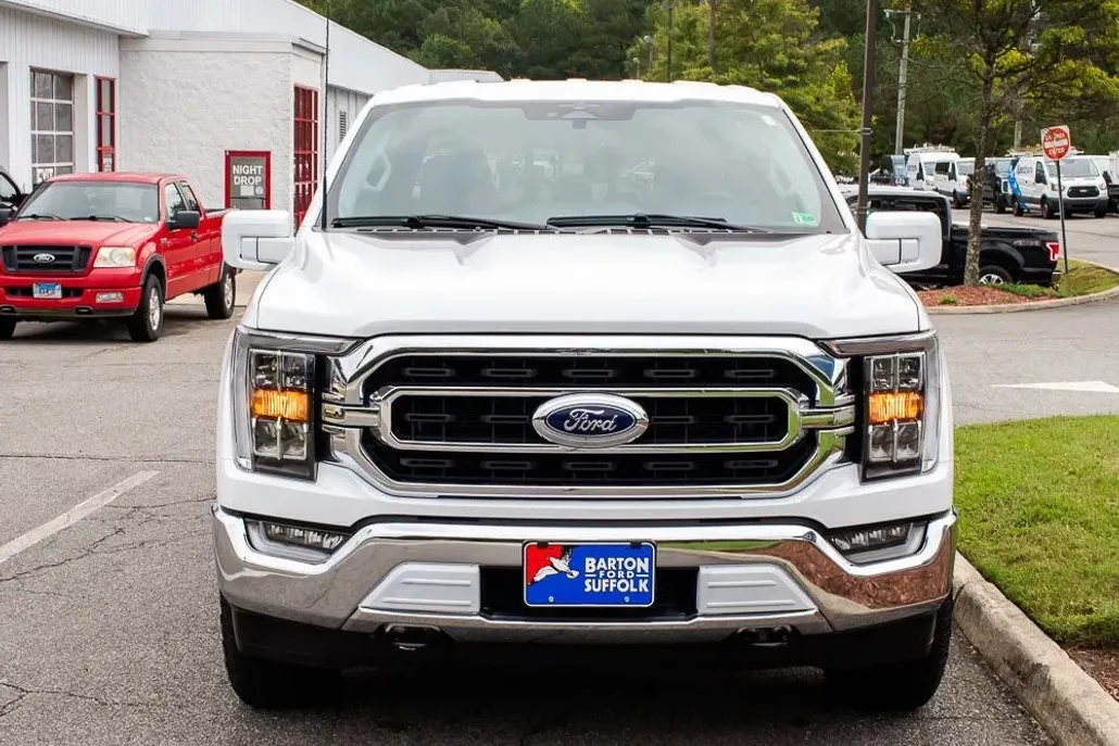 2023 Ford F-150 XLT photo 1