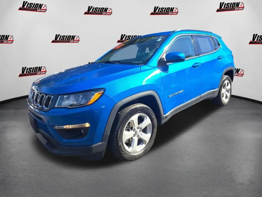 2018 Jeep Compass Latitude photo 1