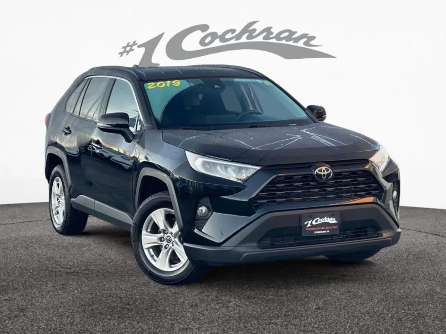 2019 Toyota RAV4 XLE photo 1