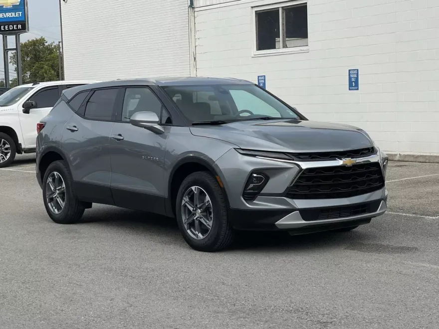 2025 Chevrolet Blazer 2LT photo 1