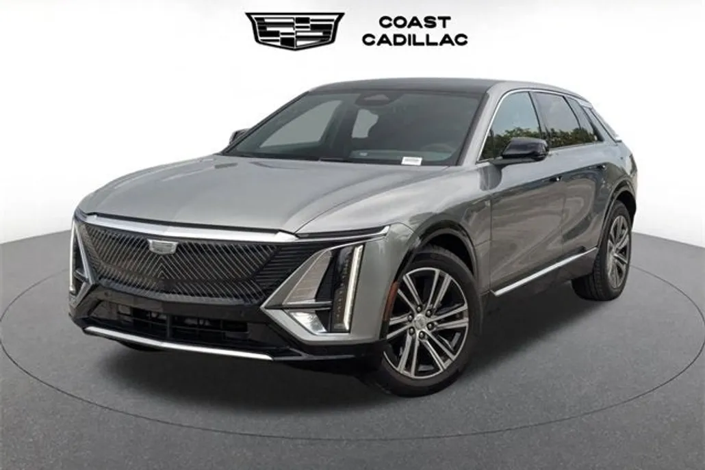 2025 Cadillac Lyriq Luxury photo 1