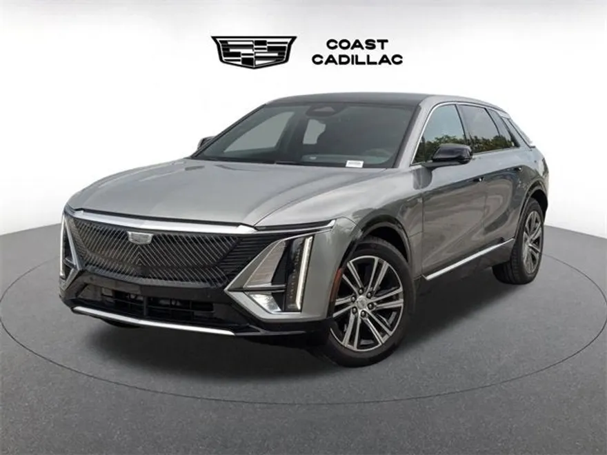 2025 Cadillac Lyriq Luxury photo 1
