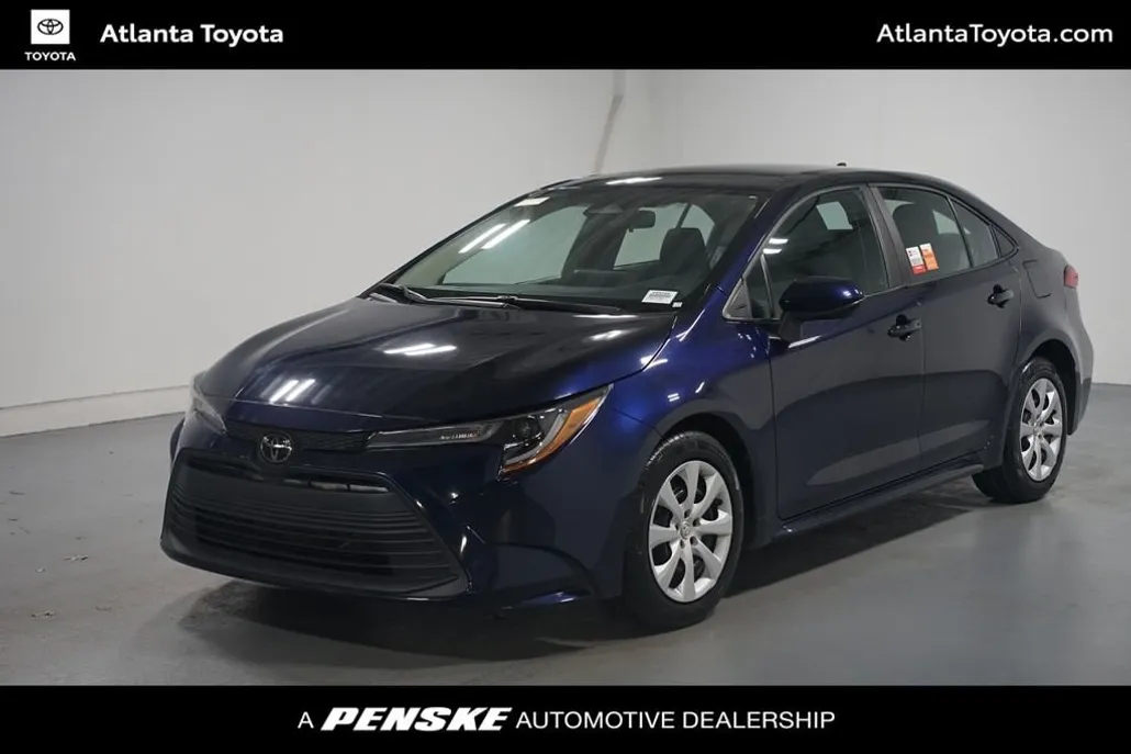 2023 Toyota Corolla LE photo 1
