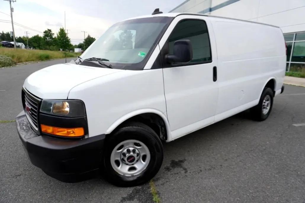 2020 Gmc Savana 2500 Cargo photo 1