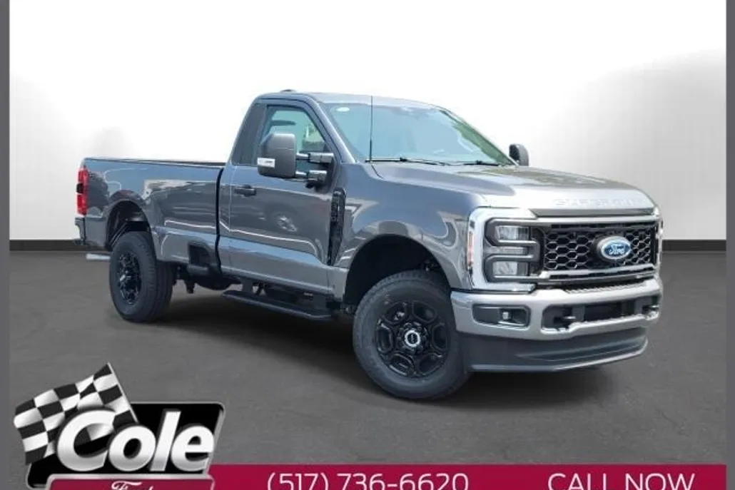 2025 Ford F-350 XL photo 1