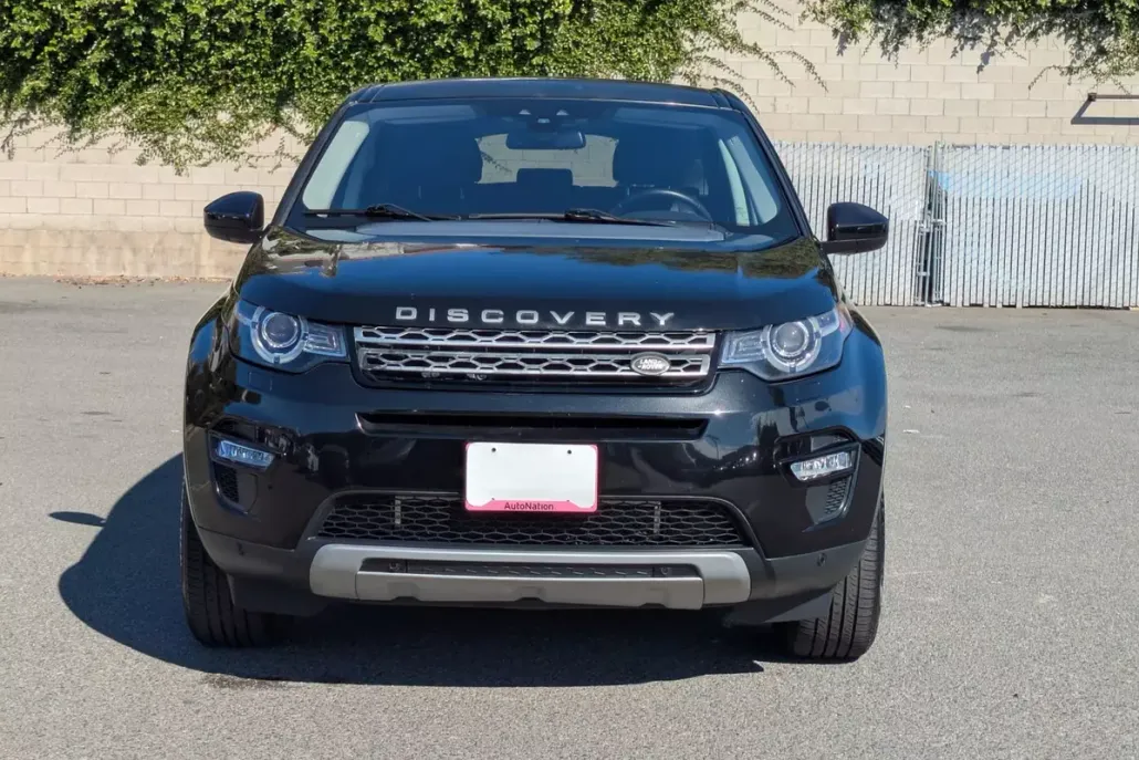 2017 Land Rover Discovery Sport HSE photo 1