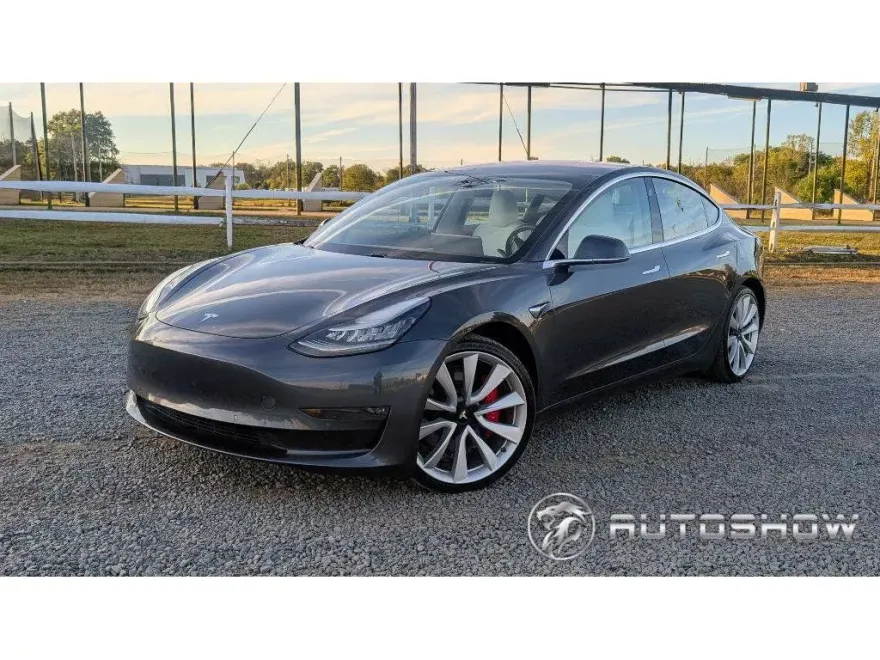 2018 Tesla Model 3 Performance photo 1
