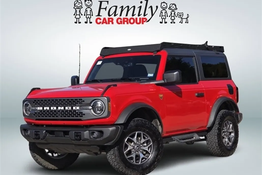 2023 Ford Bronco Badlands photo 1