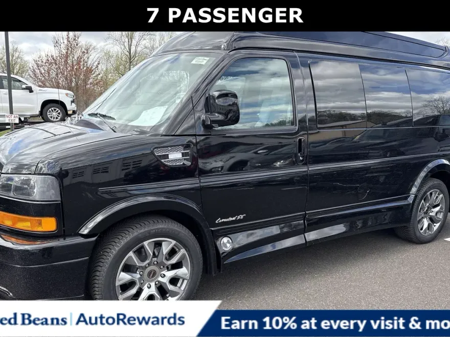 2025 Gmc Savana Cargo 2500 photo 1