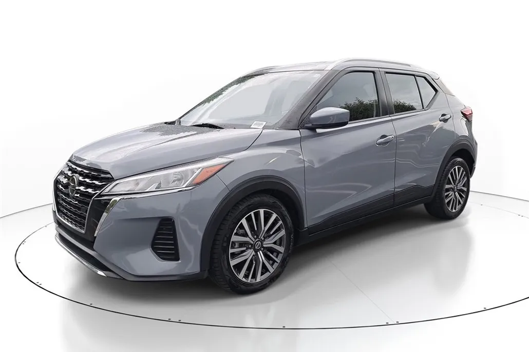 2021 Nissan Kicks SV photo 1