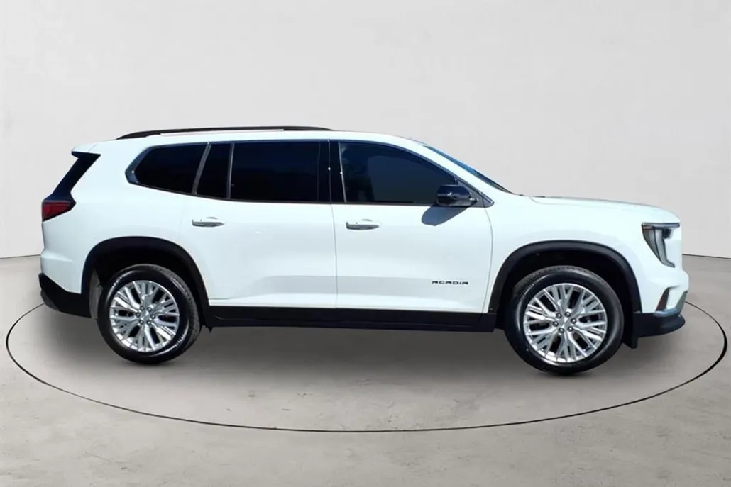 2024 Gmc Acadia Elevation photo 1