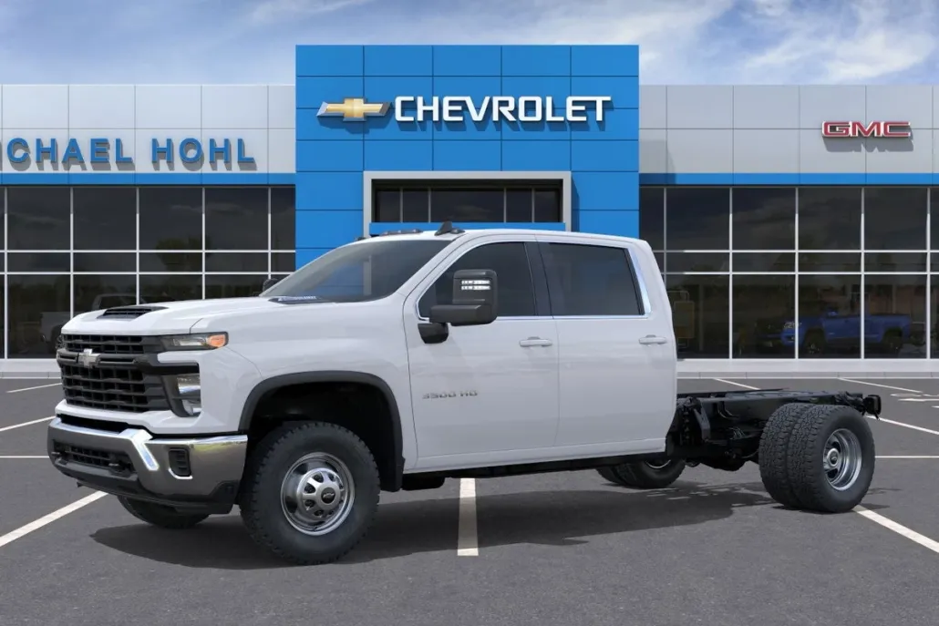 2025 Chevrolet Silverado Work Truck photo 1