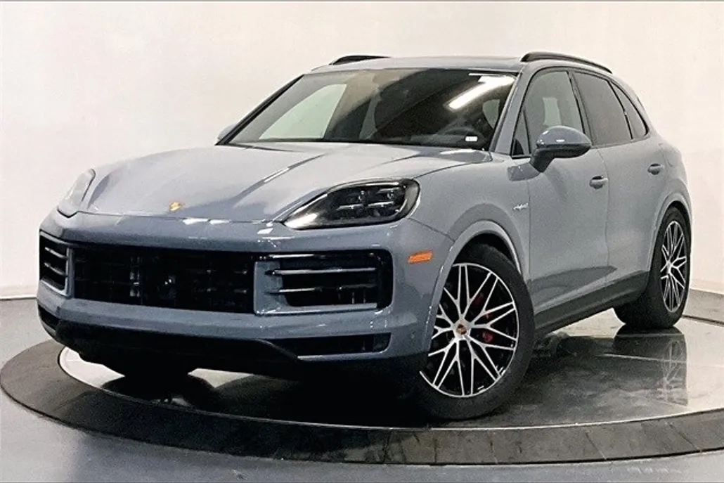 2026 Porsche Cayenne E-Hybrid S photo 1