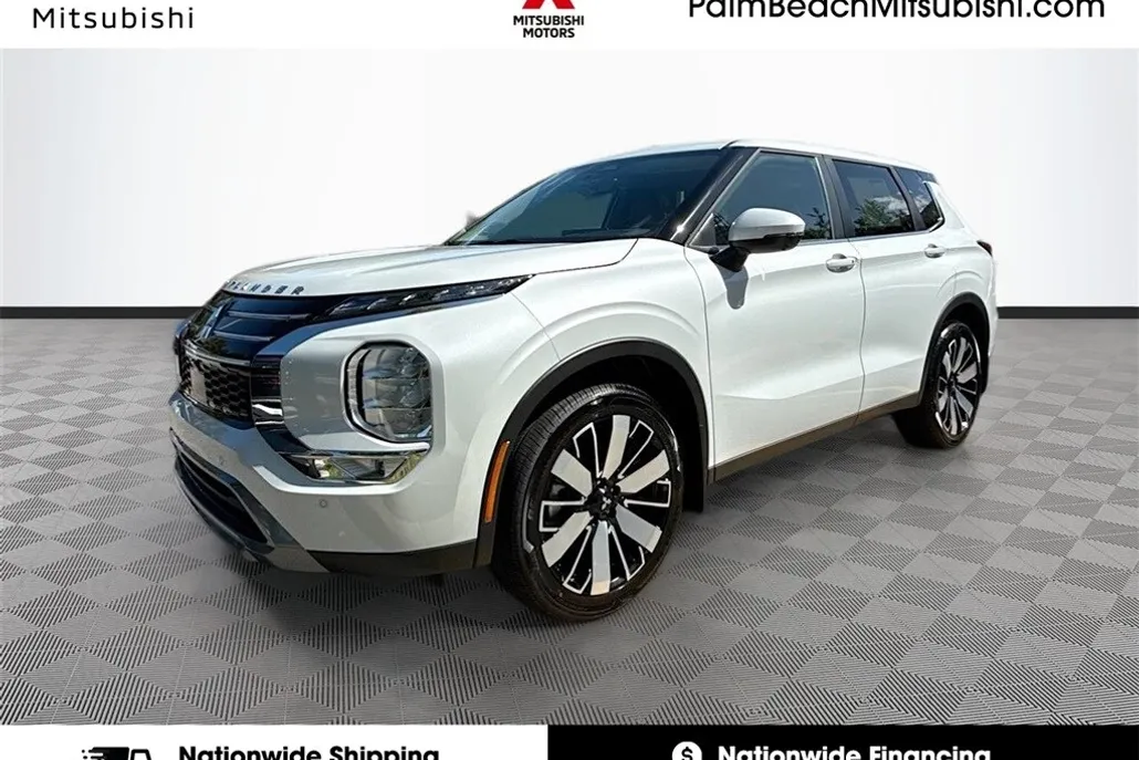 2025 Mitsubishi Outlander SE photo 1