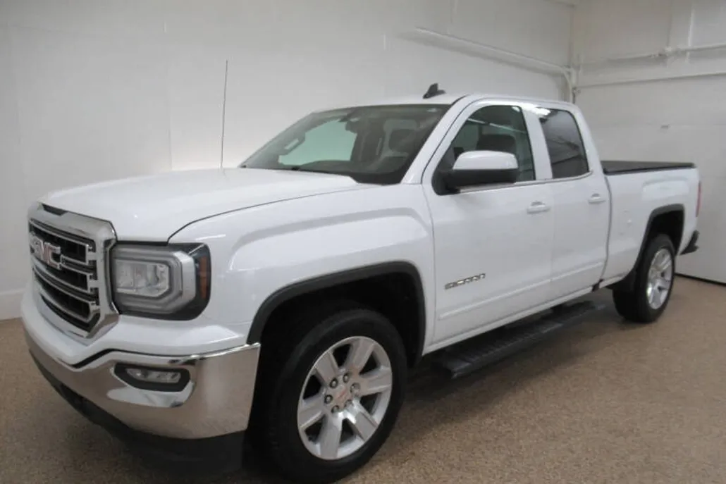 2016 Gmc Sierra 1500 SLE photo 1
