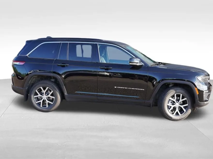 2025 Jeep Grand Cherokee Limited photo 1
