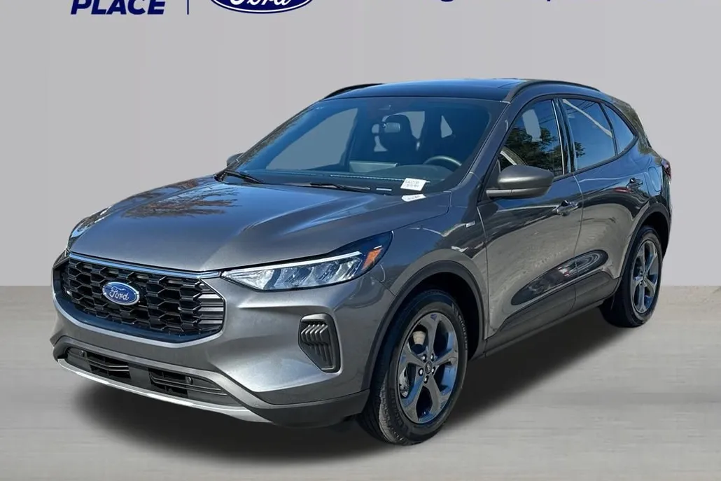 2025 Ford Escape ST-Line photo 1