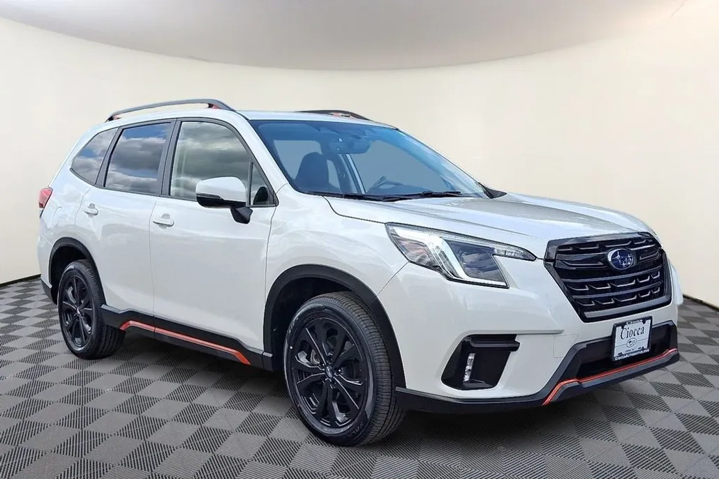 2023 Subaru Forester Sport photo 1