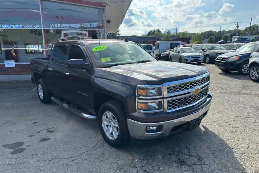 2015 Chevrolet Silverado 1500 LT photo 1