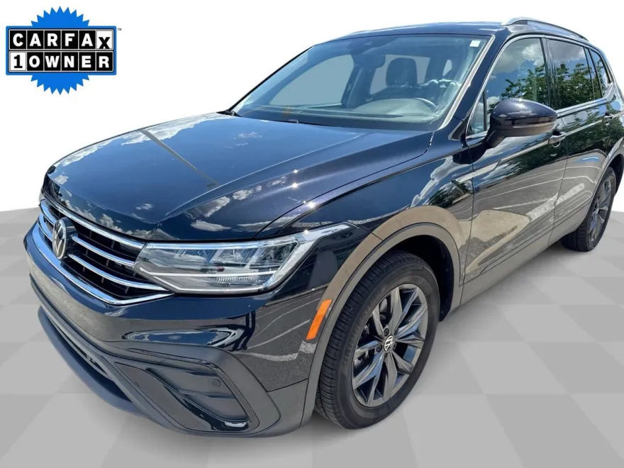 2022 Volkswagen Tiguan SE photo 1