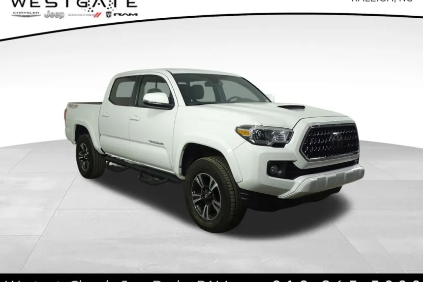 2019 Toyota Tacoma SR5 Double Cab photo 1