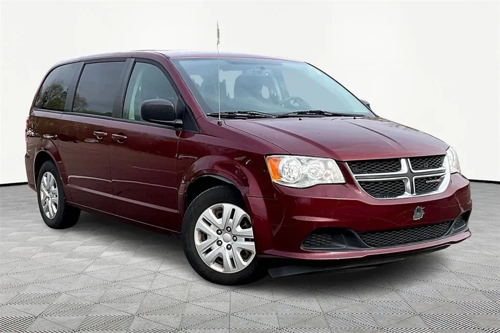 2018 Dodge Grand Caravan SE photo 1