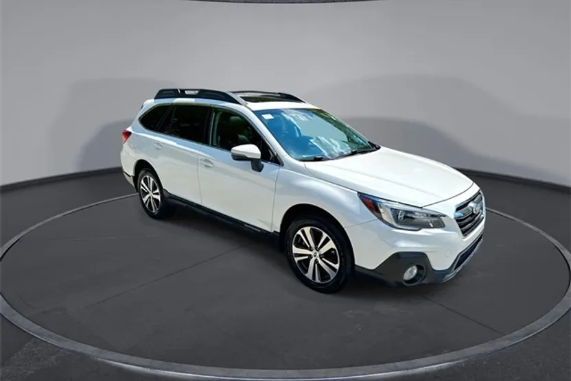 2018 Subaru Outback 2.5i photo 1