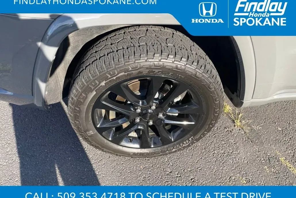 2022 Jeep Cherokee Laredo photo 1