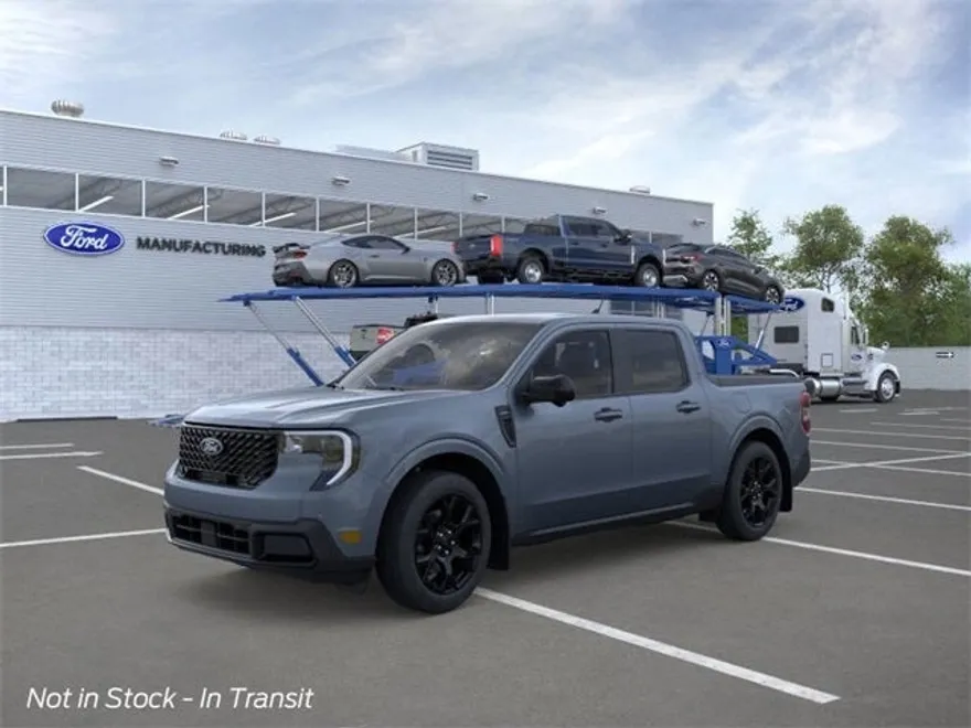 2025 Ford Maverick Lariat photo 1