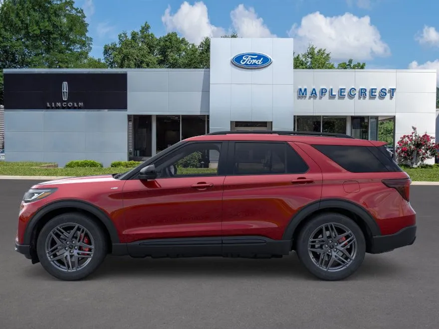 2025 Ford Explorer ST-Line photo 1