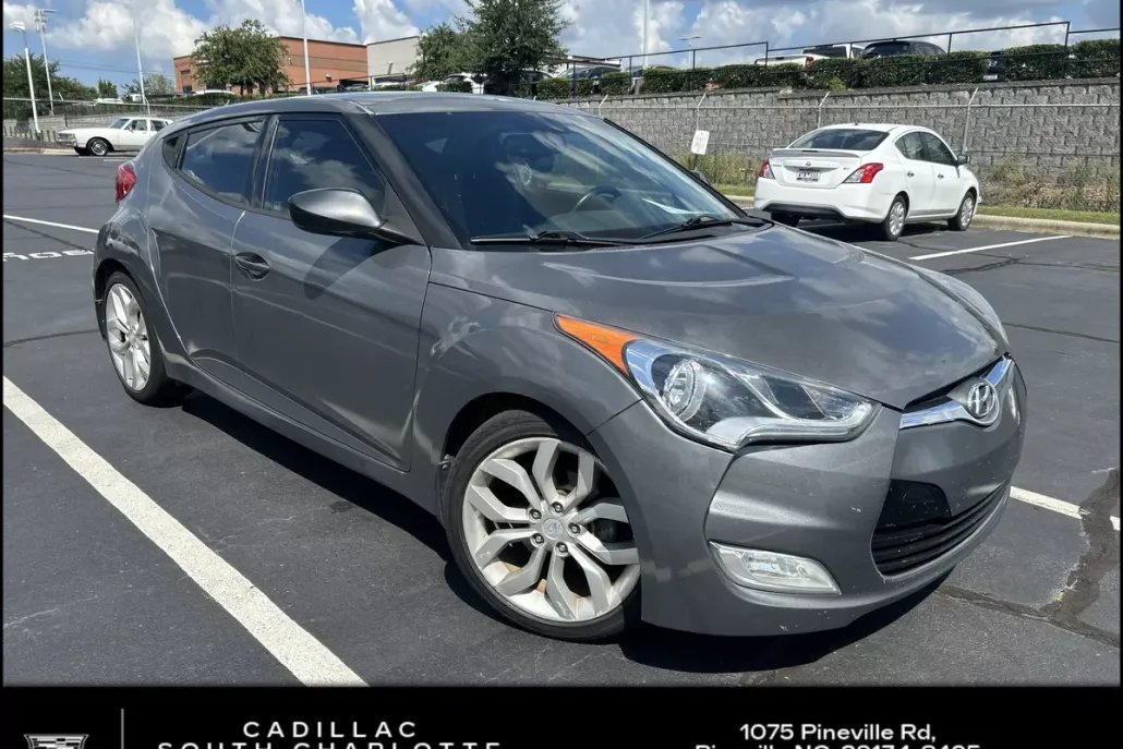 2015 Hyundai Veloster Base photo 1
